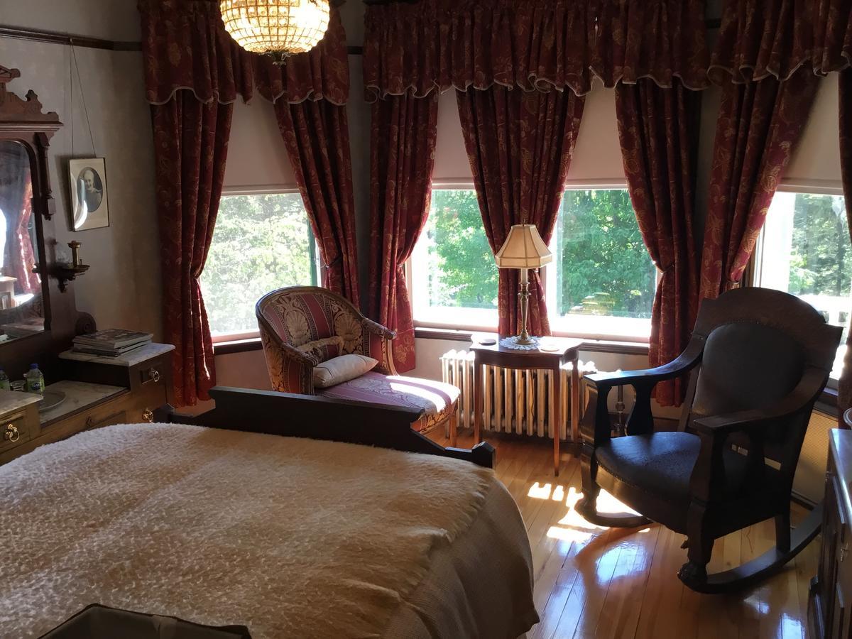 Auberge Taylor Manor サンジョルジュ エクステリア 写真