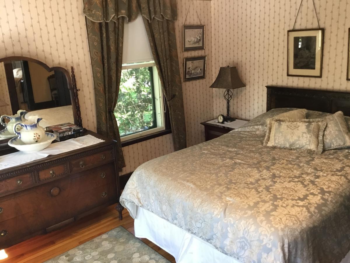 Auberge Taylor Manor サンジョルジュ エクステリア 写真