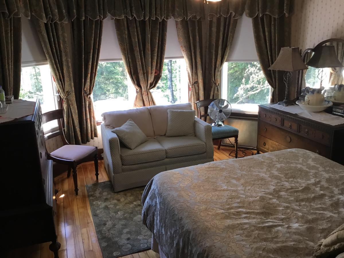 Auberge Taylor Manor サンジョルジュ エクステリア 写真